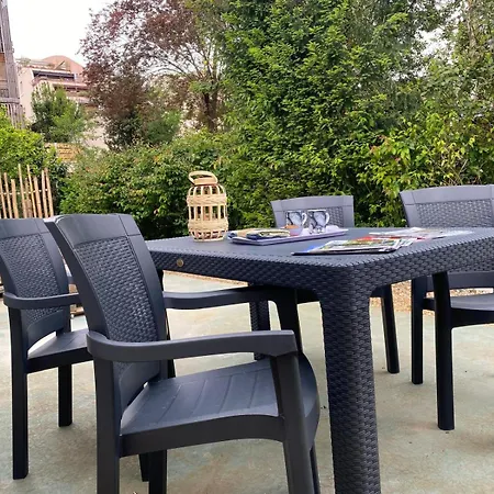 Maison Bollee 6 Pers Moderne Avec Jardin Le Mans