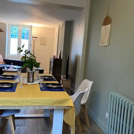 Maison Bollee 6 Pers Moderne Avec Jardin Casa de Férias Le Mans